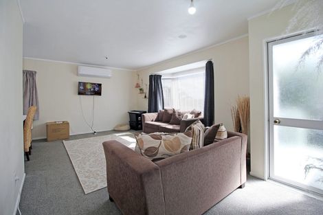Photo of property in 22 Greenstone Place, Clover Park, Auckland, 2019