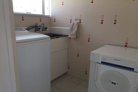 Photo of property in 22e Beach Road, Katikati, 3129