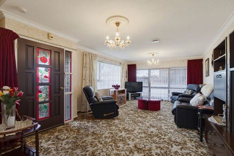 Photo of property in 1/102 Lake Terrace Road, Burwood, Christchurch, 8061