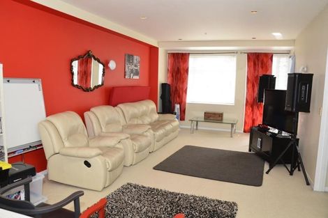 Photo of property in 8b Short Street, Otumoetai, Tauranga, 3110