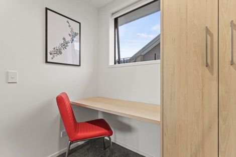 Photo of property in 19/10 Fathom Place, Te Atatu Peninsula, Auckland, 0610