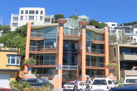 Photo of property in 5/226 Oriental Parade, Oriental Bay, Wellington, 6011