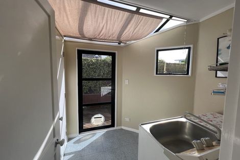 Photo of property in 1/94 Jutland Road, Hauraki, Auckland, 0622