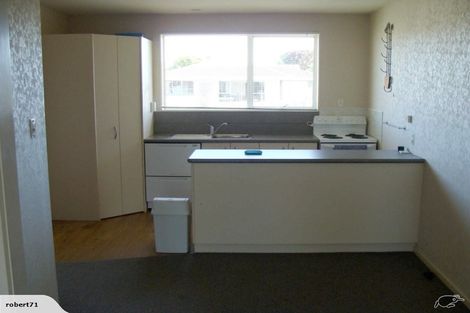 Photo of property in 2/41 Delaware Crescent, Russley, Christchurch, 8042