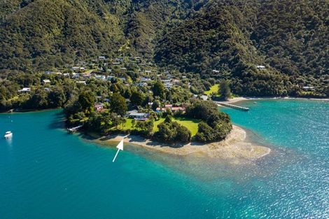 Photo of property in 25 Kamahi Road, Tennyson Inlet, Rai Valley, 7195