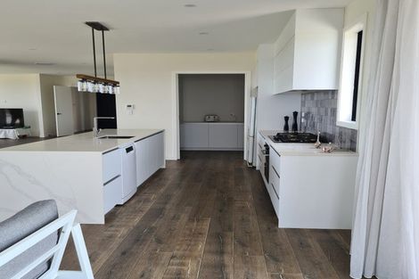 Photo of property in 15 Lawrence Carter Drive, Bombay, 2675