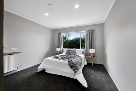 Photo of property in 6c Highfield Place, Highlands Park, New Plymouth, 4312