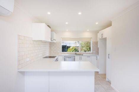 Photo of property in 21a Rangitira Avenue, Palmerston North, 4414