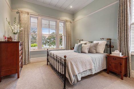 Photo of property in 7 King Edward Parade, Devonport, Auckland, 0624