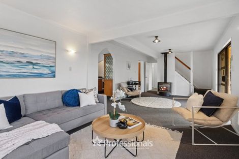 Photo of property in 79 Sunbrae Drive, Silverstream, Upper Hutt, 5019