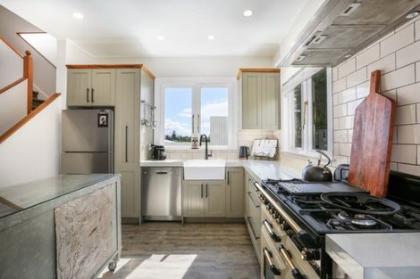 Photo of property in 9 Simla Terrace, Hospital Hill, Napier, 4110