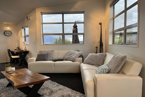 Photo of property in 77 Ahau Street, Moana, 7872