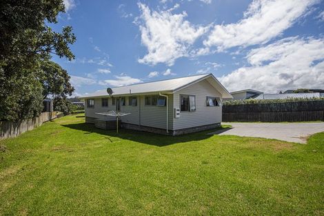 Photo of property in 23 Sunset Drive, Baylys Beach, Dargaville, 0377