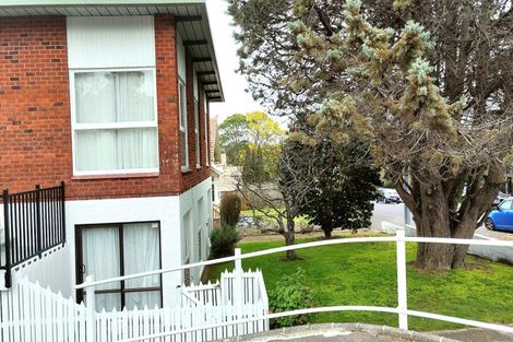 Photo of property in 3/16 Green Lane East, Remuera, Auckland, 1050