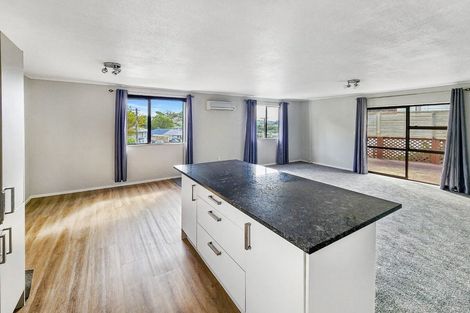 Photo of property in 154 Sievers Grove, Cannons Creek, Porirua, 5024
