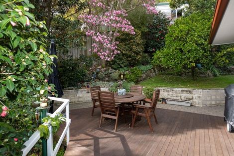 Photo of property in 8 Denholm Road, Hospital Hill, Napier, 4110