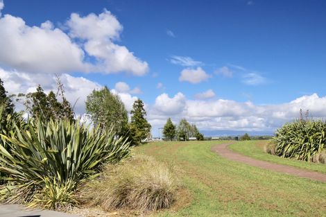 Photo of property in 23 Eastridge Terrace, Huntington, Hamilton, 3210