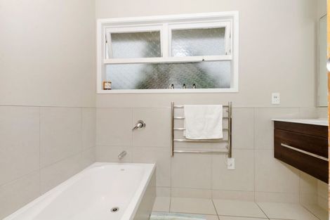 Photo of property in 70 David Avenue, Hillpark, Auckland, 2102