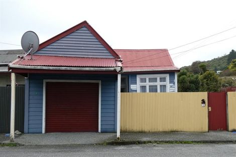 Photo of property in 15 Thompson Street, Greymouth, 7805