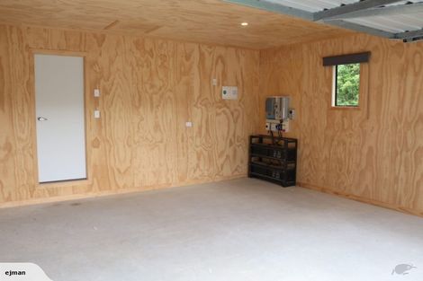 Photo of property in 356 Hailes Road, Whananaki, Hikurangi, 0181