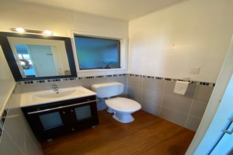 Photo of property in 3/17 Commodore Parry Road, Castor Bay, Auckland, 0620