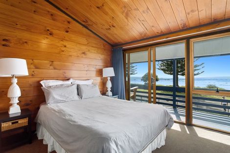 Photo of property in 220 Ocean Road, Ohope, 3121