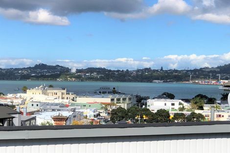 Photo of property in 6/66 Victoria Road, Devonport, Auckland, 0624