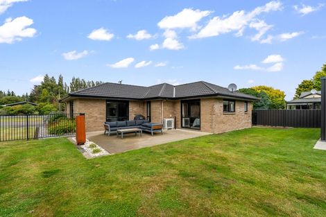 Photo of property in 134 Seaward Road, Edendale, 9825