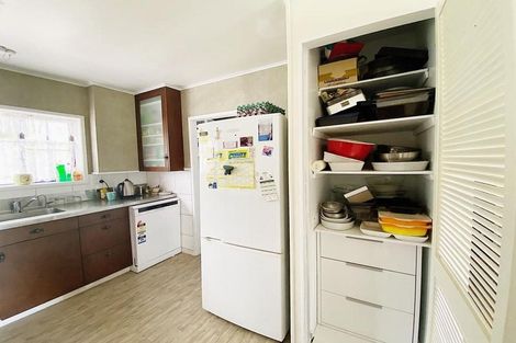 Photo of property in 15 Whaka Street, Maungaturoto, 0520