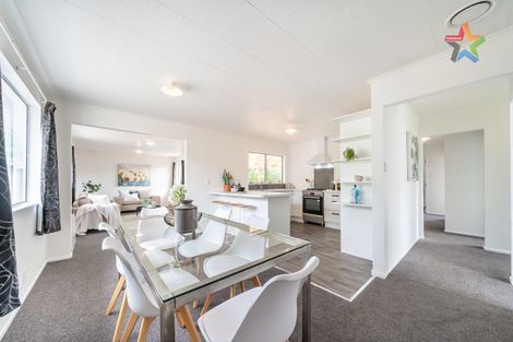 Photo of property in 335 Wellington Road, Wainuiomata, Lower Hutt, 5014