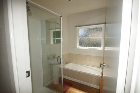 Photo of property in 27 Aorangi Road, Bryndwr, Christchurch, 8053