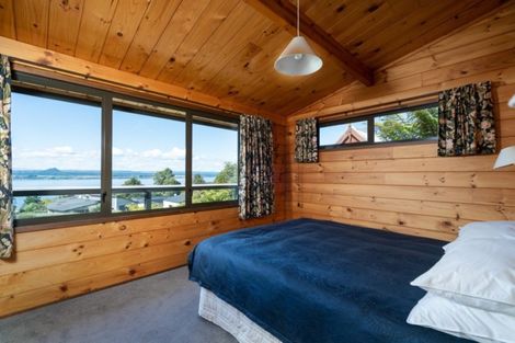 Photo of property in 106 Wakeman Road, Acacia Bay, Taupo, 3330