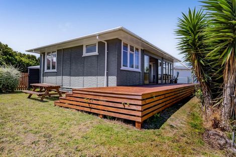 Photo of property in 49 Fox Street, Opunake, 4616