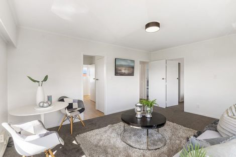 Photo of property in 4/178 Chivalry Road, Glenfield, Auckland, 0629