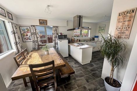 Photo of property in 68 Kennedy Drive, Levin, 5510