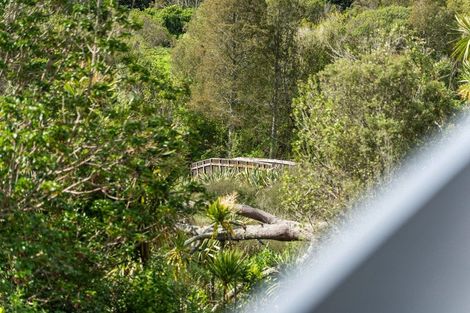 Photo of property in 1/9a Kitewao Street, Northcote, Auckland, 0627