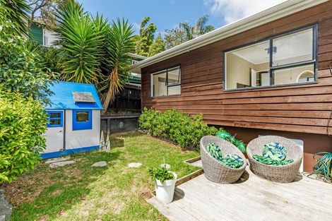 Photo of property in 1/111 Spinella Drive, Bayview, Auckland, 0629