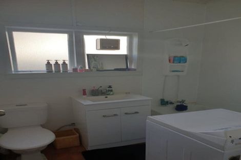 Photo of property in 1/57 Hawker Street, Mount Victoria, Wellington, 6011