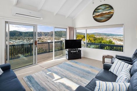 Photo of property in 12b City View Grove, Harbour View, Lower Hutt, 5010