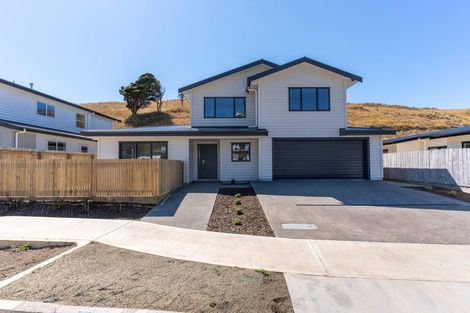 Photo of property in 48 Rochdale Drive, Churton Park, Wellington, 6037