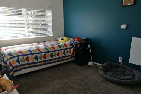 Photo of property in 9 Ruru Street, Waikanae, 5036