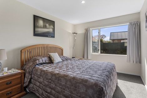 Photo of property in 5 Oldham Place, Darfield, 7510