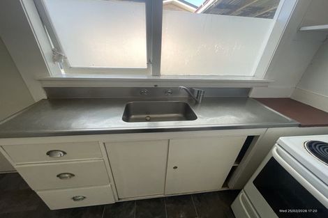 Photo of property in 1/11 Worcester Street, West End, Palmerston North, 4410