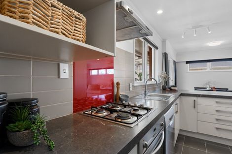 Photo of property in 16 Ridge Street, Otumoetai, Tauranga, 3110