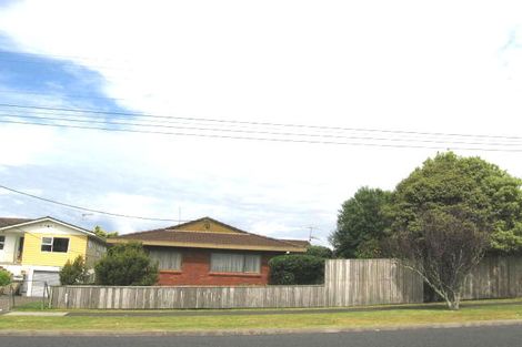 Photo of property in 2/15 Toroa Street, Torbay, Auckland, 0630