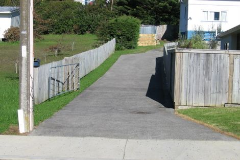 Photo of property in 20a Otanerua Road, Hatfields Beach, Orewa, 0931