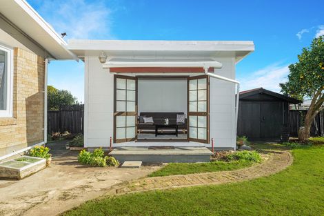 Photo of property in 25 Young Street, Morrinsville, 3300