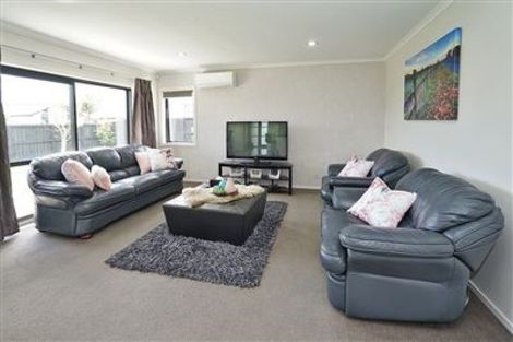 Photo of property in 14 Piwakawaka Court, Rototuna North, Hamilton, 3210