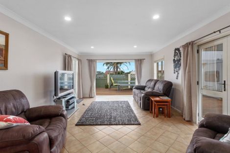 Photo of property in 21 The Glebe, Coastlands, Whakatane, 3120