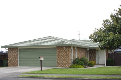 Photo of property in 92a Manuroa Road, Takanini, 2112